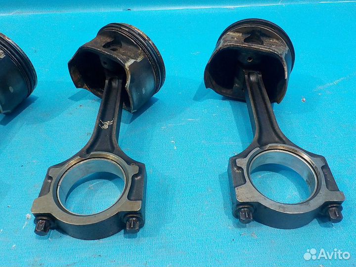 Поршень с шатуном (комплект) Ford Focus 3 2011-2019