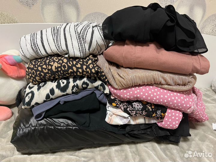 Брендовые вещи на девушку пакетом 42-44