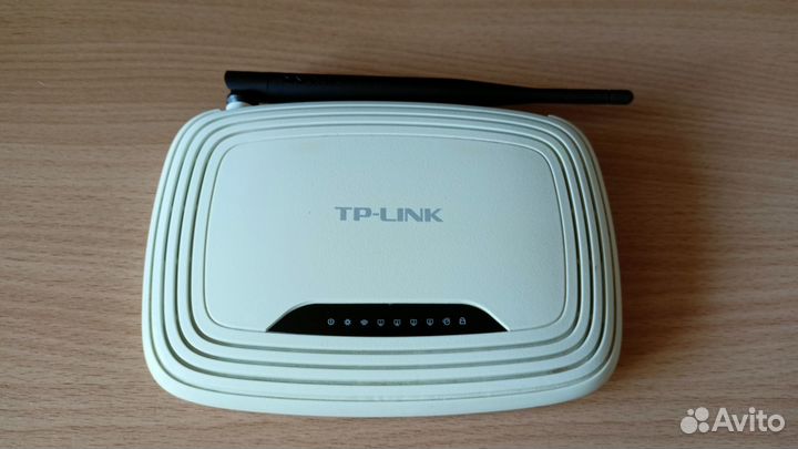 Wi-Fi роутер TP-link TL-WR740N