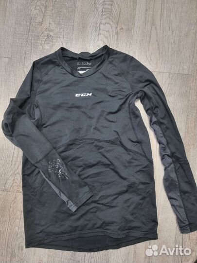 Хоккейные коньки, клюшки, шайбы, лезвия, нательное