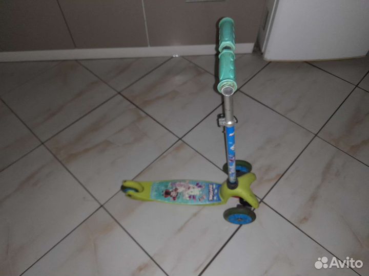 Продам детский самокат