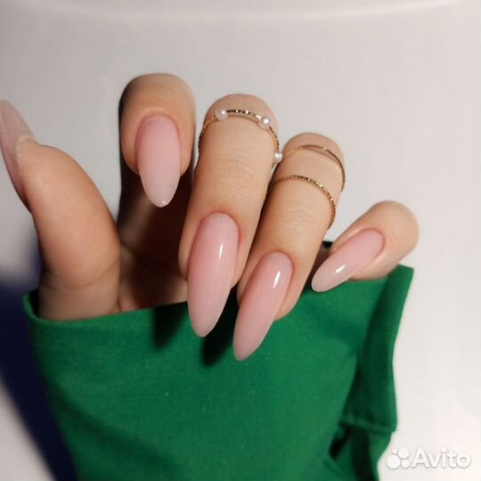 Маникюр, наращивание ногтей