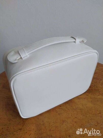 Косметички Chanel Франция,White Collection UK