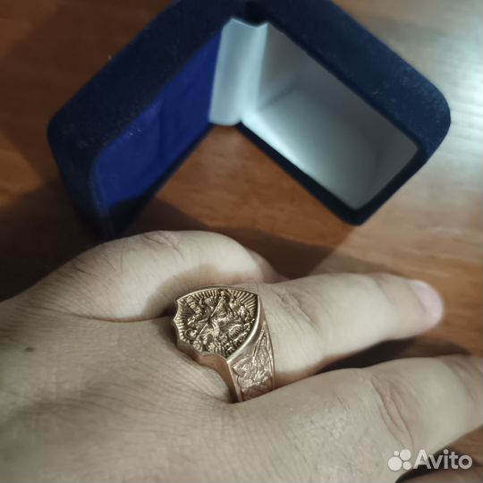 Перстень позолоченный