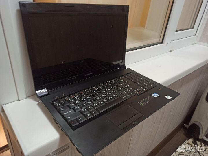 Lenovo b560