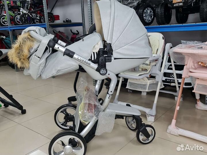 Коляска Luxmom