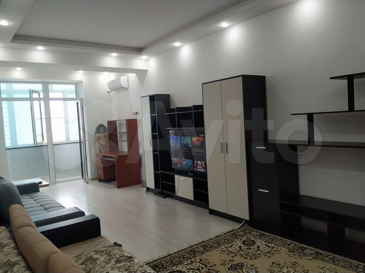 1-к. квартира, 57 м², 2/10 эт.