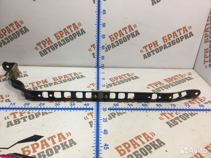 Мерседес E-Класс Держатель бака