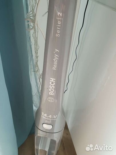 Аккумуляторный пылесос Bosch Readyy'y bbhf214G
