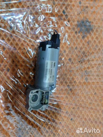 Моторчик регулировки сиденья левый Audi Q3 8U cpsa