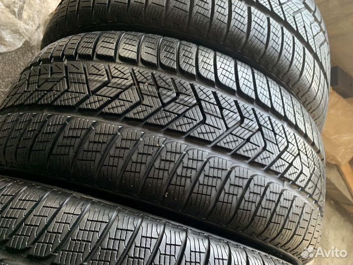 Pirelli Winter Sottozero 3 255/45 R20