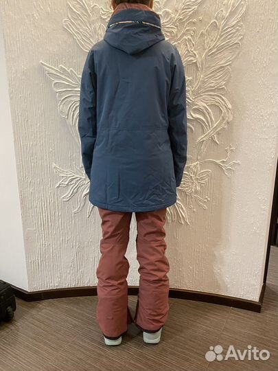 Сноубордическая куртка и штаны женский комплект