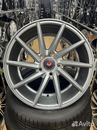 Диски литые R17 5*114.3 Vossen CVT вертушки