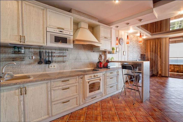 3-к. квартира, 90 м², 7/12 эт.