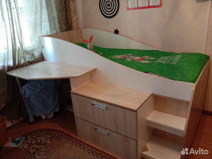 Уголок школьника с кроватью