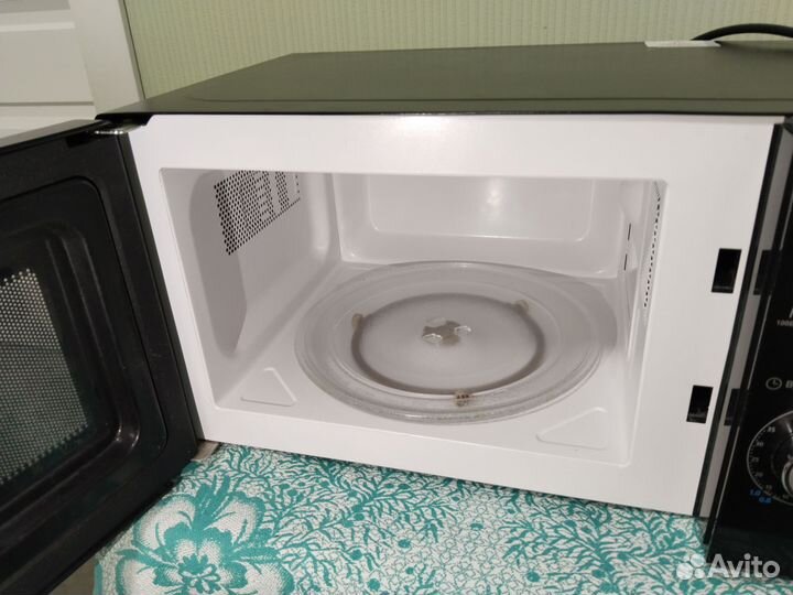 Микроволновая печь Midea