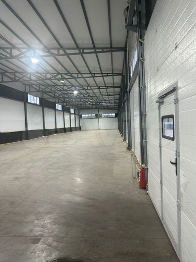 Склад, 900 м²