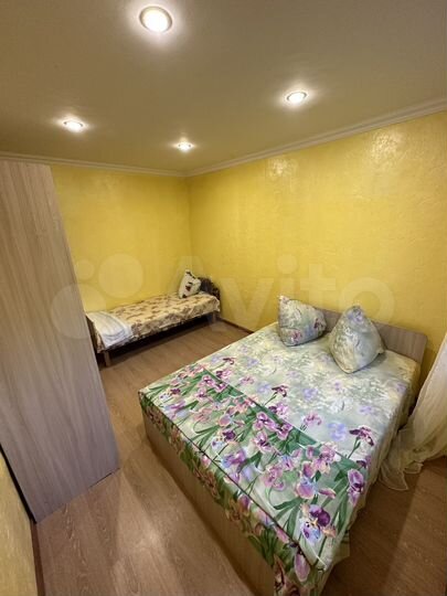 Комната 10 м² в 4-к., 2/2 эт.