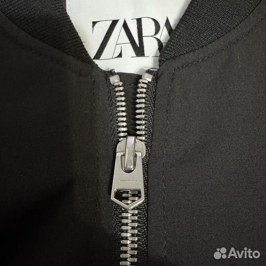Бомбер Zara