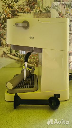 Кофемашина Delonghi EC235.CR + кофе в подарок