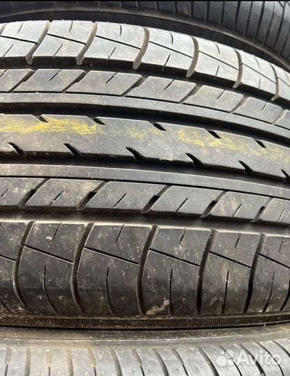 Yokohama dB Decibel E70B 215/55 R17