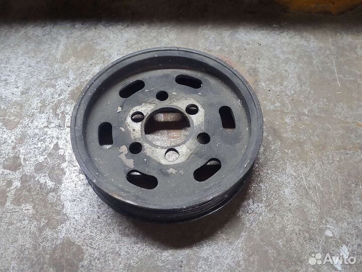 Шкив гур 038145255В WV