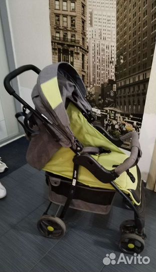 Прогулочная коляска