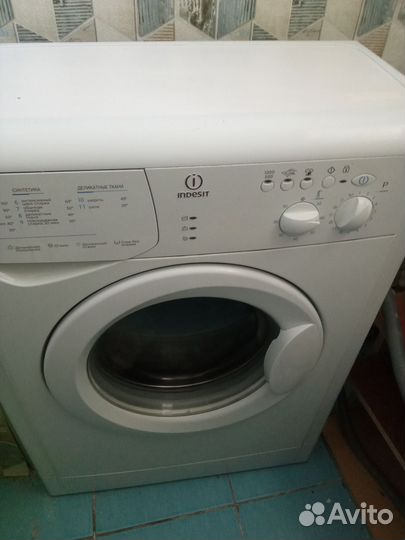 Стиральная машина на запчасти фирмы Индезит