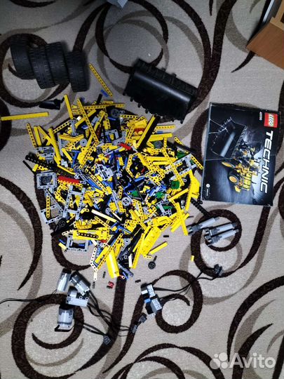 Lego Technic Экскаватор с передним ковшом