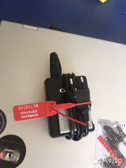 Зарядное для Canon 1100d