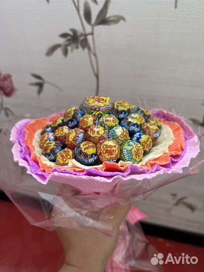 Букет из чупа-чупсов