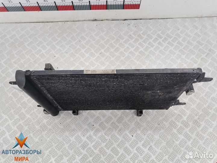 Радиатор кондиционера Volkswagen Sharan рест. 2002