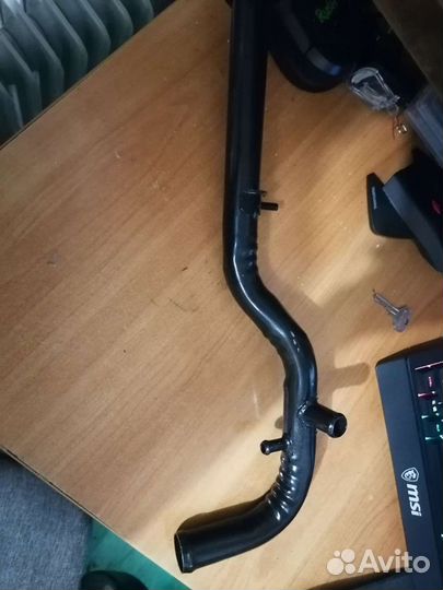 Трубка подводящая к термостату к помпе Ваз 2110(ка