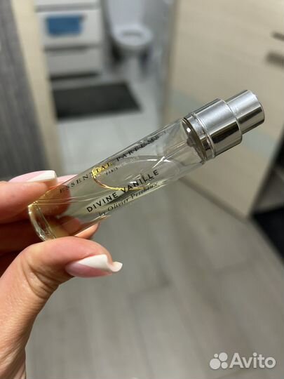Продам парфюм Divine vanille от Essential parfums