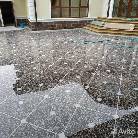 Мозайка полов и лестниц