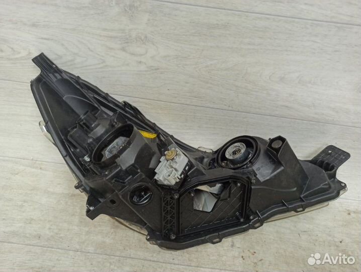 Фара передняя левая Subaru Legacy BM-9 2010