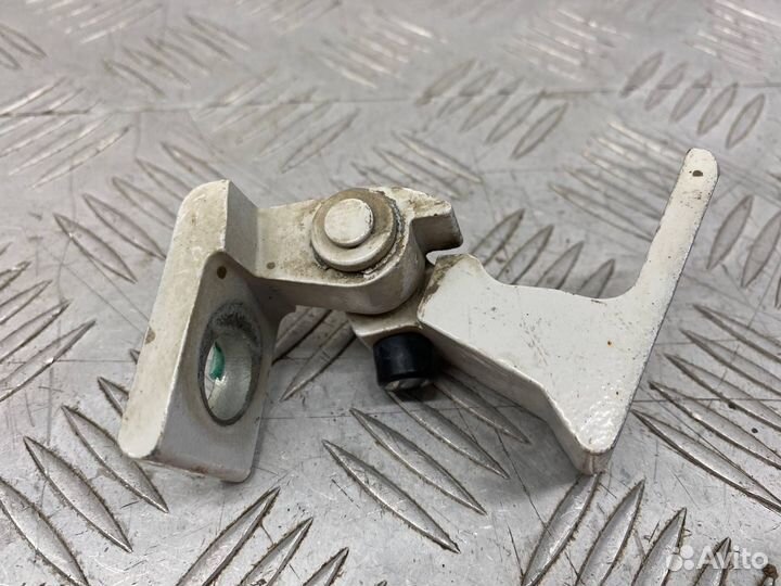 Б/У петля двери передний левый Volkswagen Polo 602