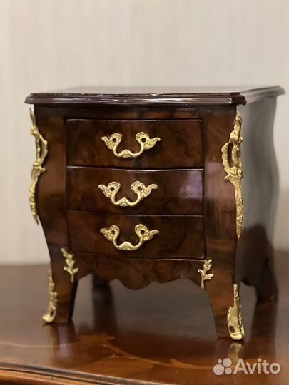 Шкатулка для украшений дерево