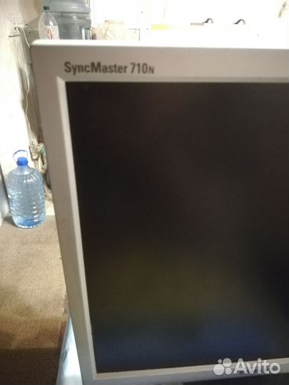 Монитор 17 и Подставка для компьютера