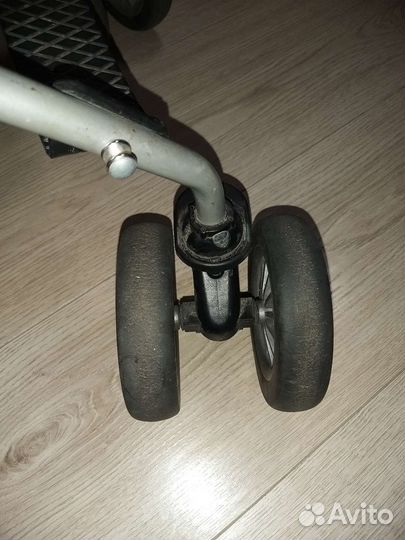 Коляска maclaren quest