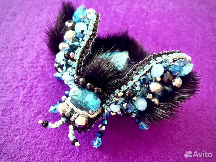 Брошь жук черный