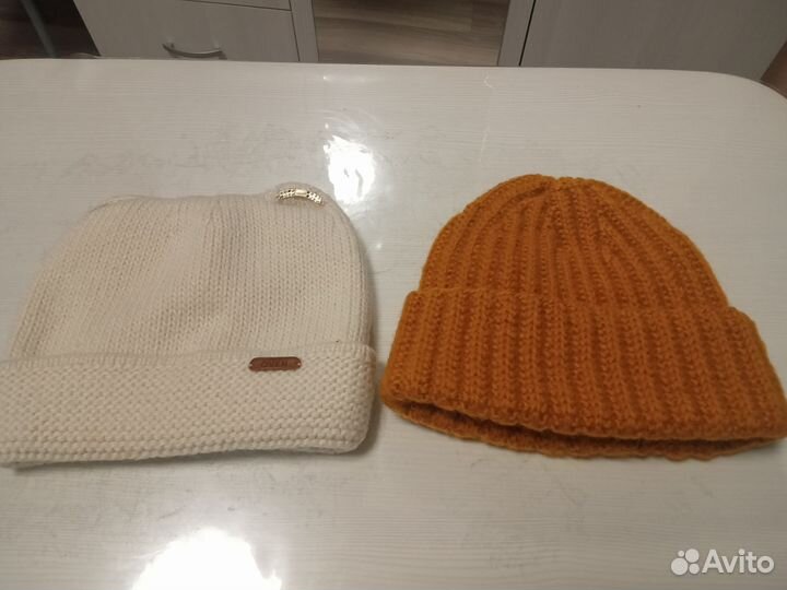 Женские шапки