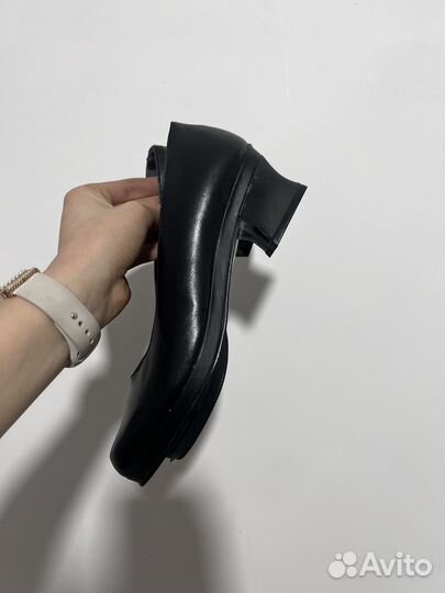 Туфли женские натуральная кожа Италия 26 см