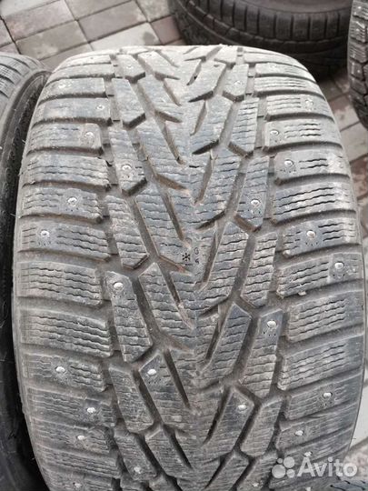 Nokian Tyres Hakkapeliitta 7 295/30 R19