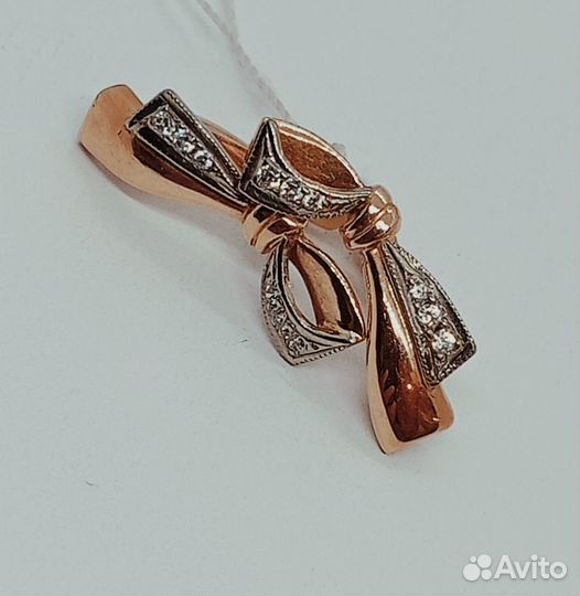 Серьги с синтетическим камнем Золото