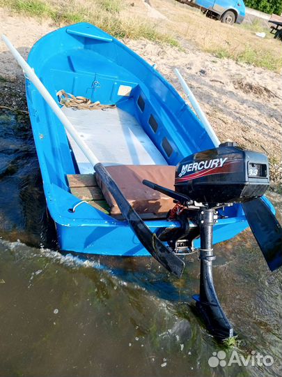 Лодка вëсельная, с мотором