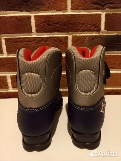 Лыжные ботинки детские 31 размер