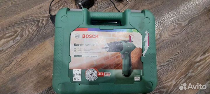 Шуруповерт bosch 12v