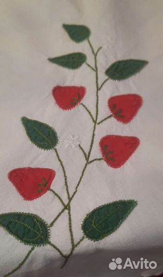 Скатерть.Диаметр220см.Старинная-Много вышивки