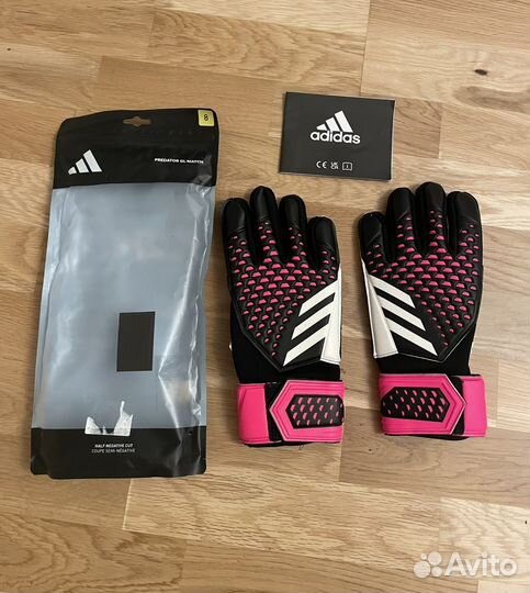 Вратаские перчатки Adidas Predator